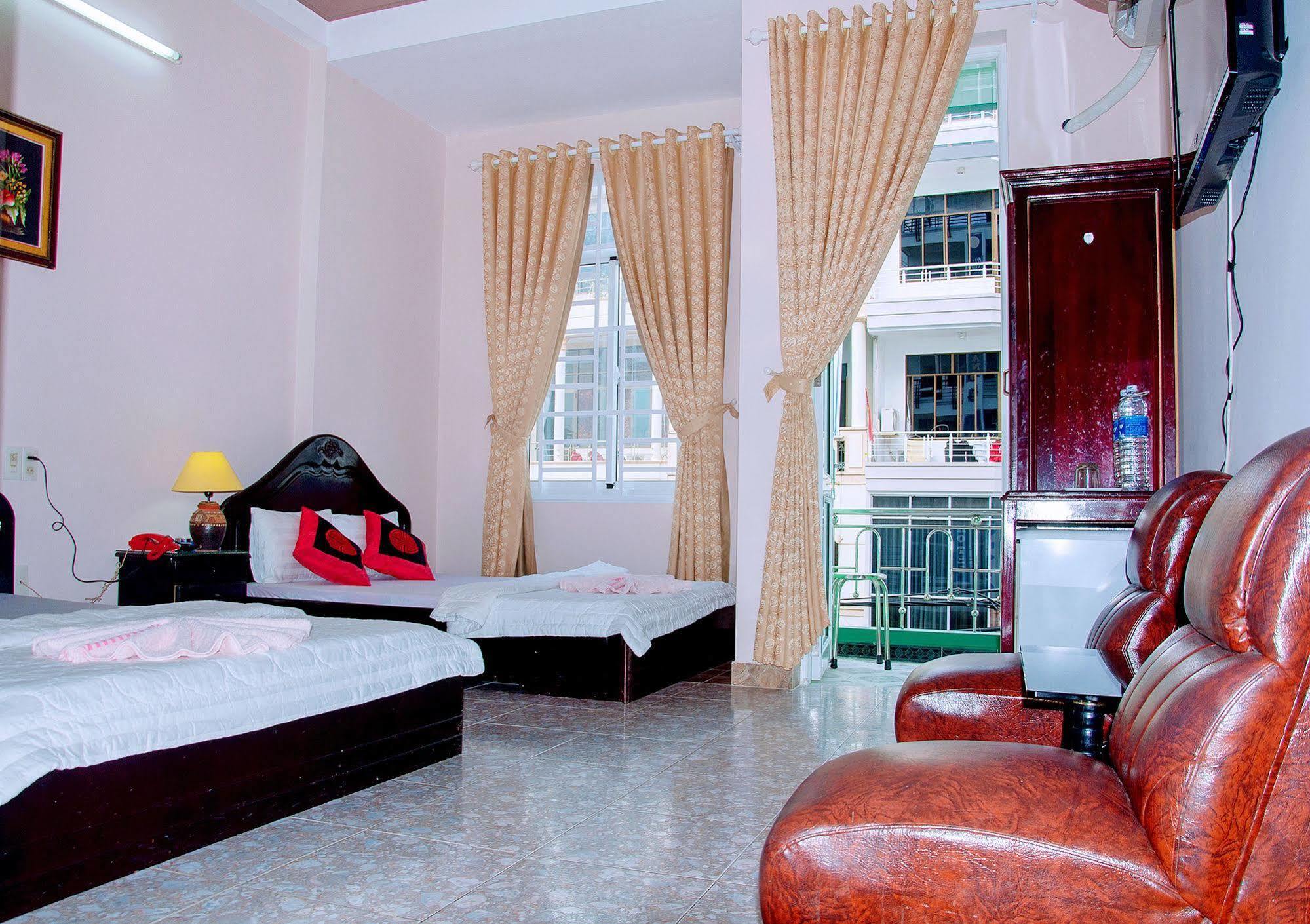 Hoang Ha Hotel Нячанг Экстерьер фото