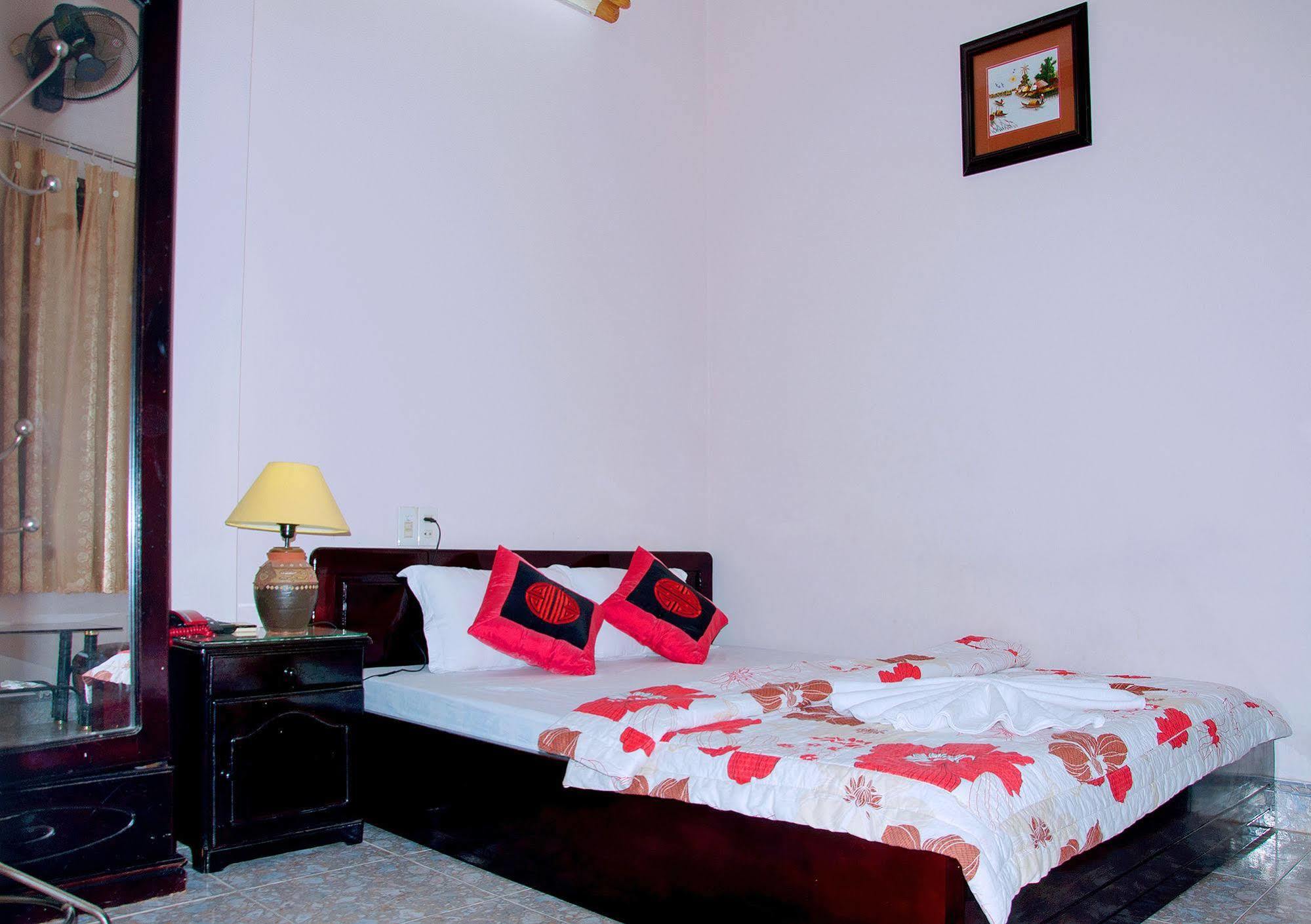 Hoang Ha Hotel Нячанг Экстерьер фото